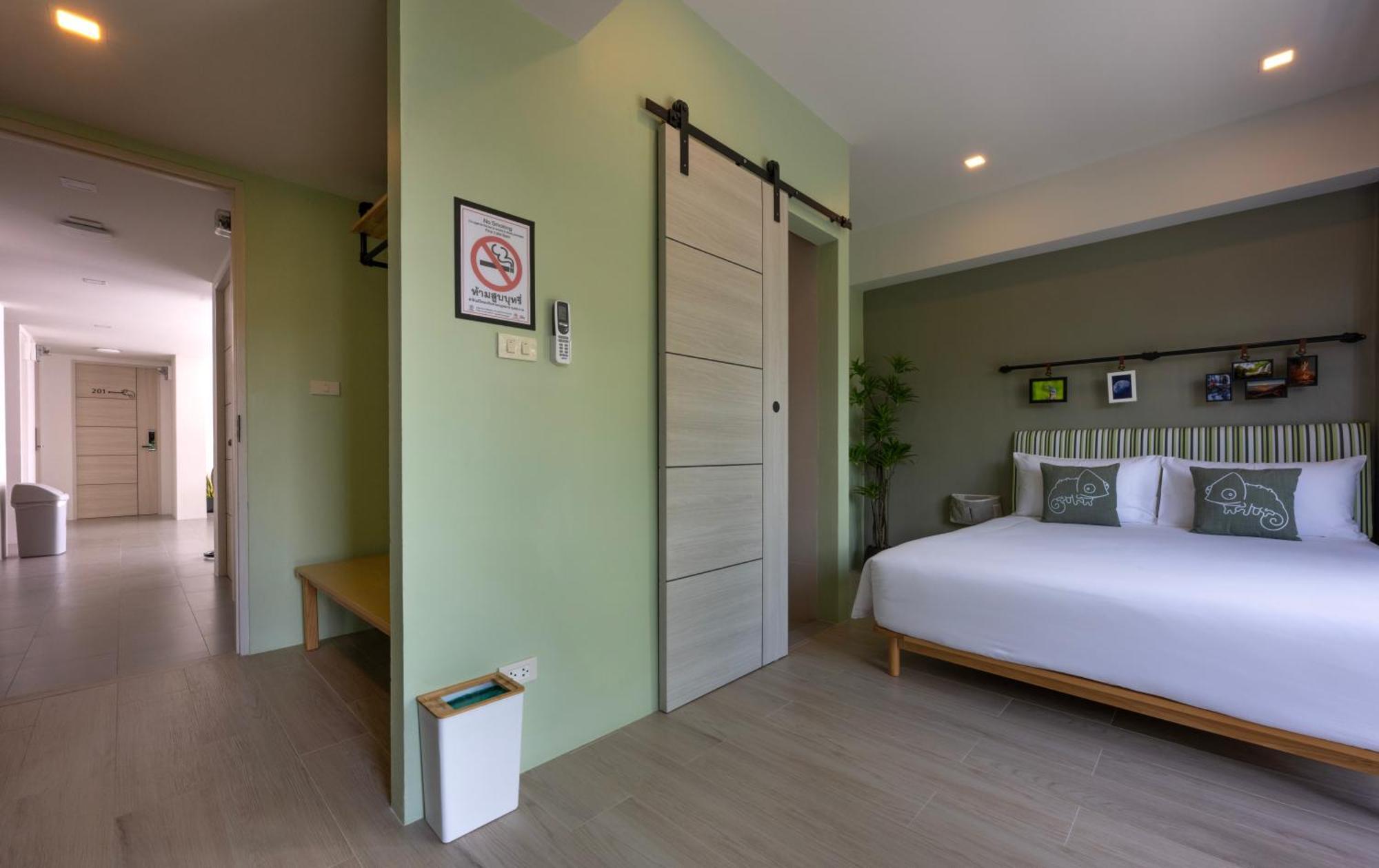 מלון Chamemon Bed Phuket Town מראה חיצוני תמונה